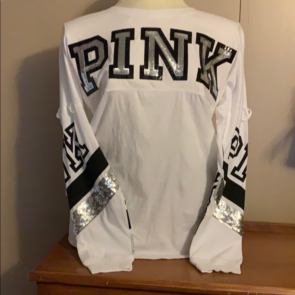 VS T-shirt